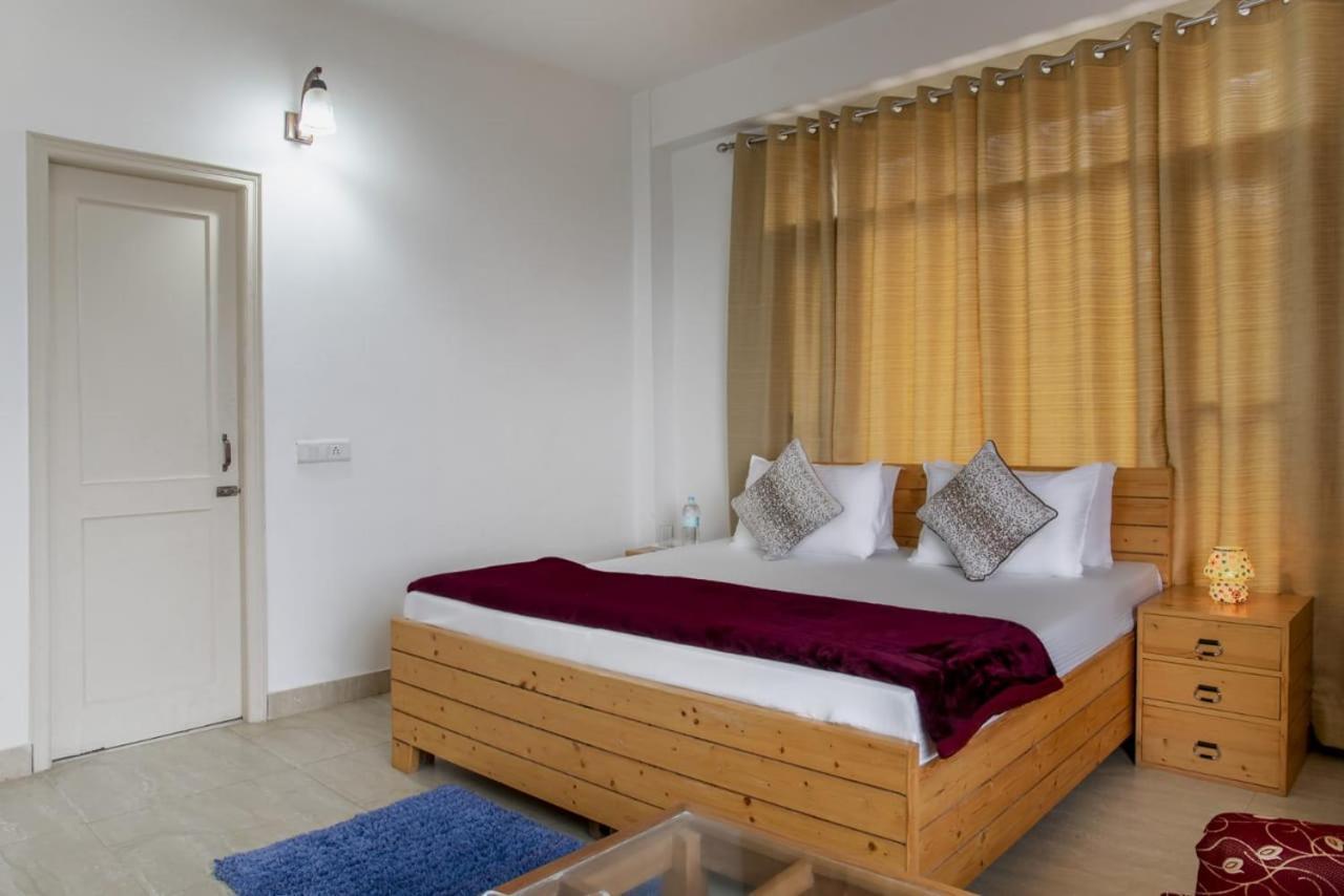 The Western Heights I Serviced Apartments I Pvt Balcony I Lift I Peacefull Area I Family Accomodation I Kasauli I By Exotic Stays Zewnętrze zdjęcie