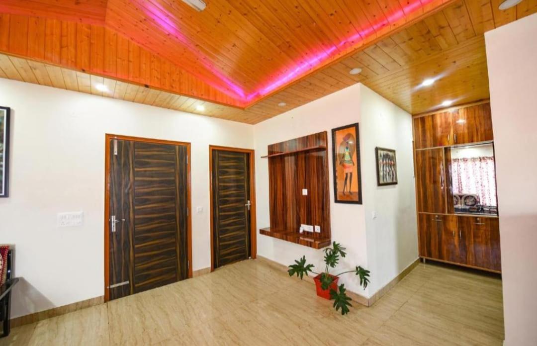 The Western Heights I Serviced Apartments I Pvt Balcony I Lift I Peacefull Area I Family Accomodation I Kasauli I By Exotic Stays Zewnętrze zdjęcie
