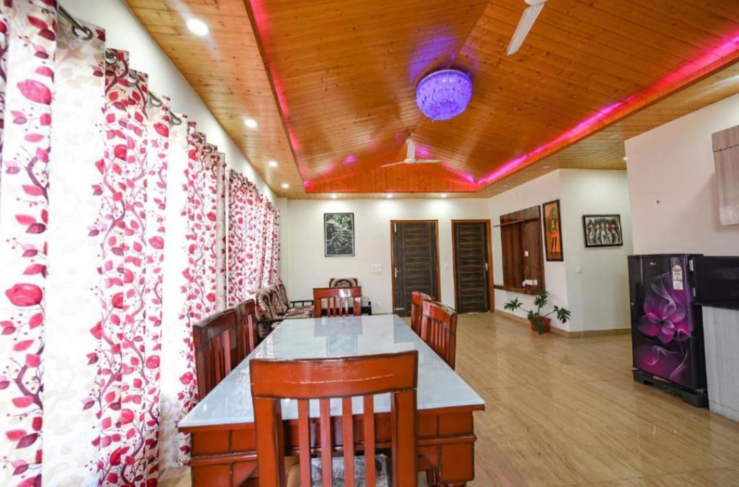 The Western Heights I Serviced Apartments I Pvt Balcony I Lift I Peacefull Area I Family Accomodation I Kasauli I By Exotic Stays Zewnętrze zdjęcie
